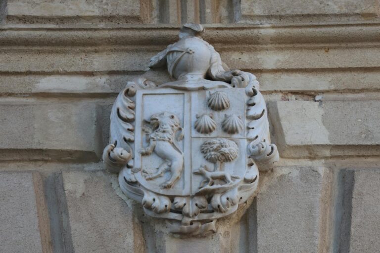 Blason de la Normandie : deux léopards d&rsquo;or, mille ans d&rsquo;histoire