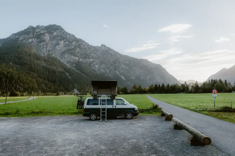 Voyage en France en camping-car : itinéraires, aires, logistique, budget