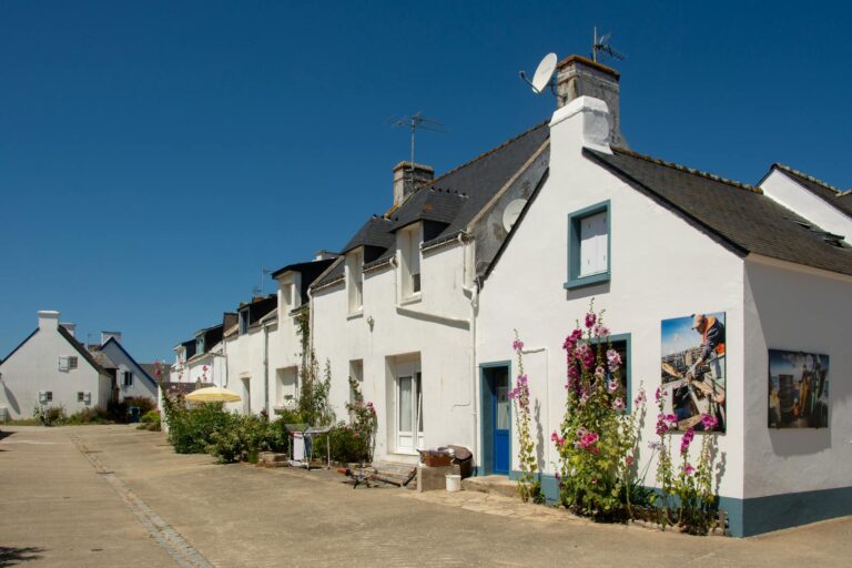 Villages bretons méconnus à visiter : 14 adresses hors radar, classées par les 4 départements