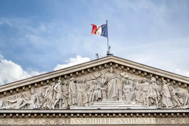 Actualités politiques en France : comprendre et suivre