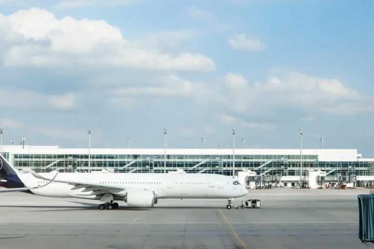 Avion de ligne : tout savoir avant d’embarquer