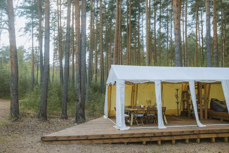 Camping de luxe : choisir le bon hébergement