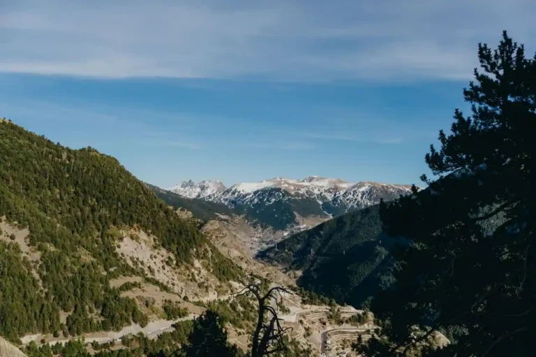France-Espagne : franchir les Pyrénées et passer la frontière