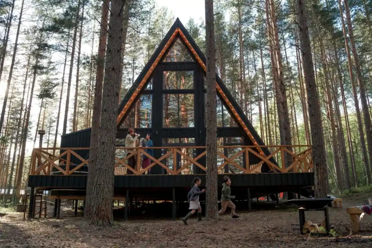 Glamping en famille : bien choisir son hébergement insolite avec des enfants