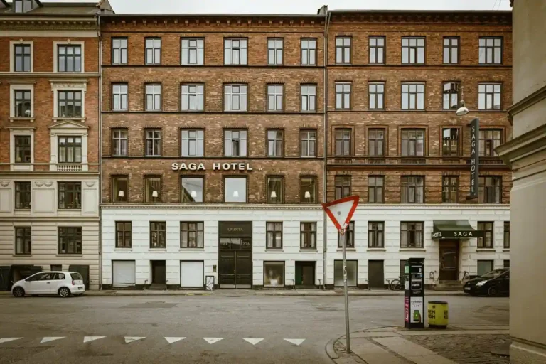 Trouver un hôtel à proximité : viser le bon repère