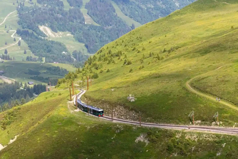 Train de la Rhune : quand partir et comment réserver