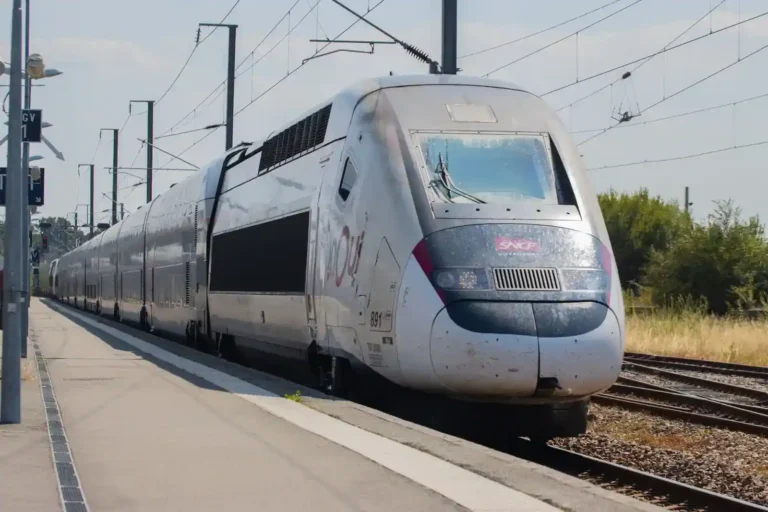 Train Paris-Genève : durée, gares et frontière suisse